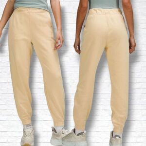 Lululemon Relaxed High-Rise Jogger Pants In Prosecco Size 10